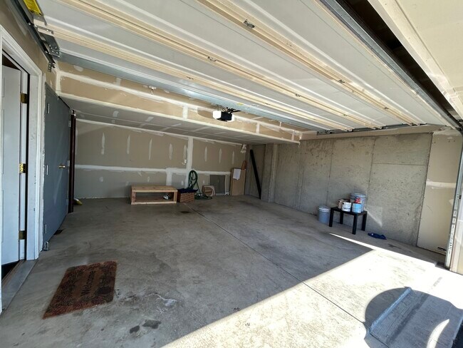 Building Photo - 1608 Michael Dr