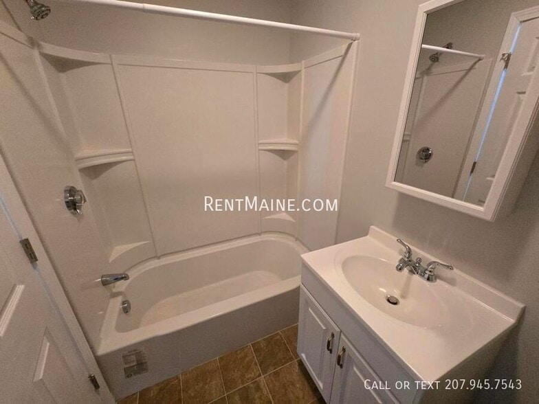 Building Photo - 62 Third St. Apt.