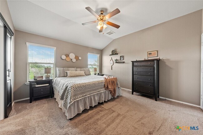 Building Photo - 5221 Cicero Dr
