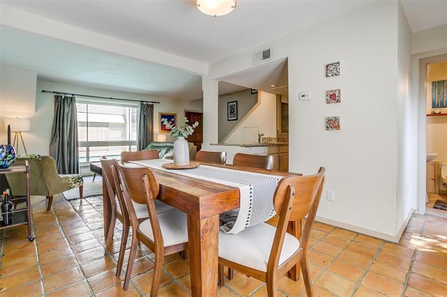 Building Photo - 2710 Douglas Ave