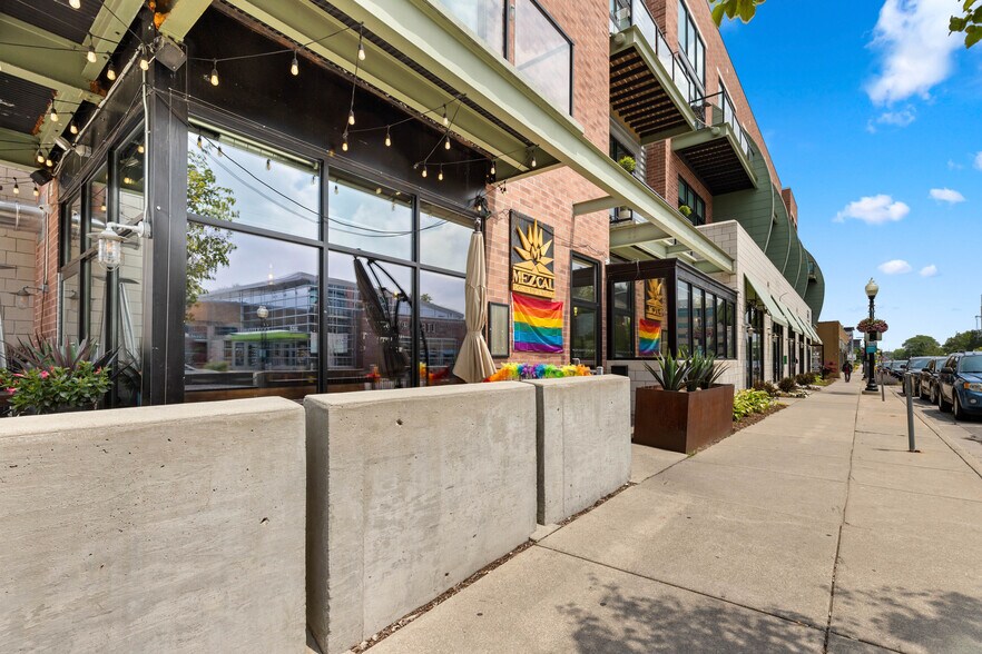 Building Photo - 211 E 9 Mile Rd