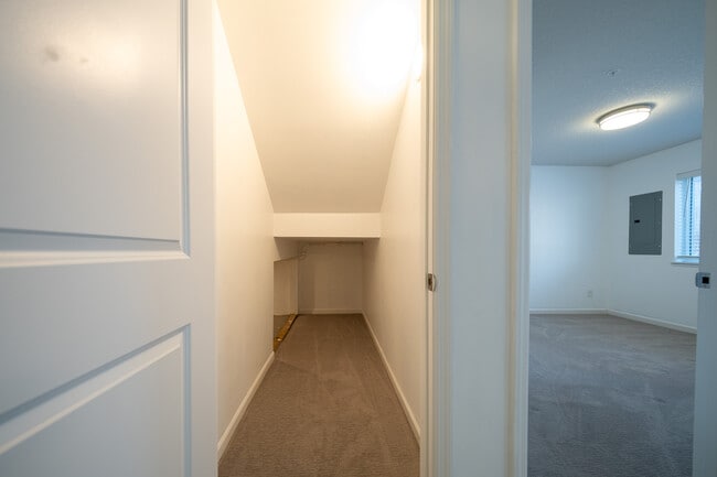 Building Photo - 13369 Bronze Pkwy