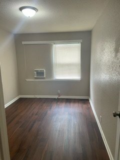 Building Photo - WASHER/DRYER IN UNIT! SECTION 8 APPROVED! ...