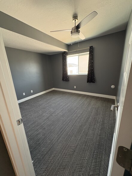 Building Photo - 1742 Degiorgio St