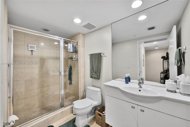 Building Photo - 1850 S Ocean Dr