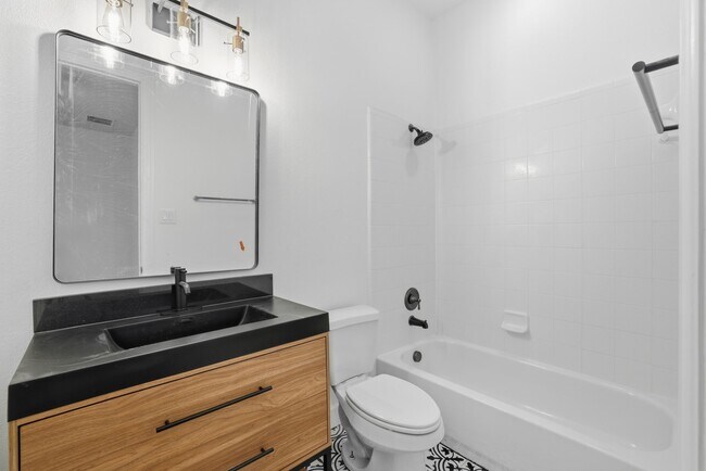 Building Photo - 25707 Pierrmont Ct