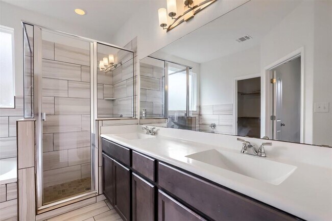 Building Photo - 20417 Shellduck Dr