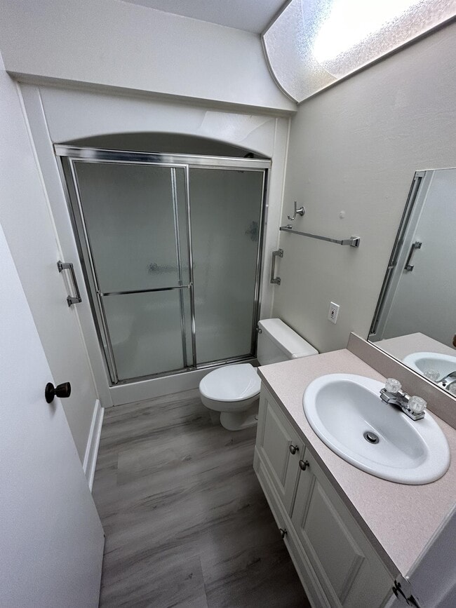 Building Photo - 14 Birdie Dr