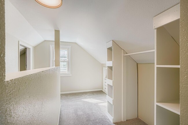 Building Photo - 837 Bidwell St