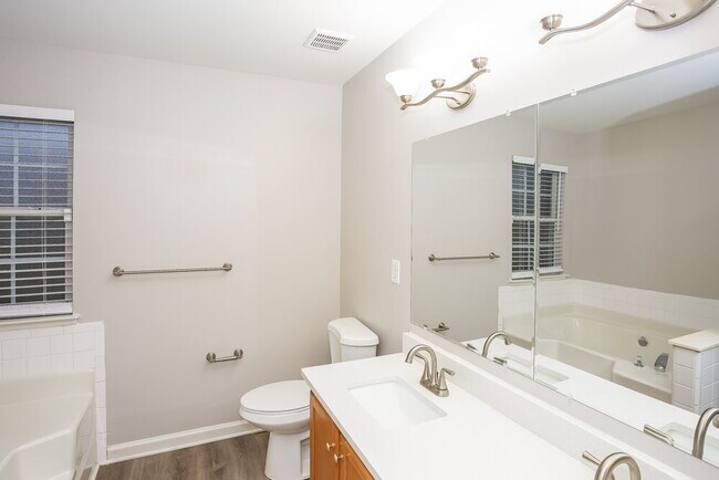 Building Photo - 6235 Red Clover Ln