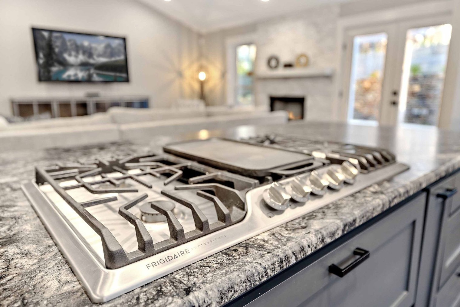 Building Photo - 3225 N Kings Cross