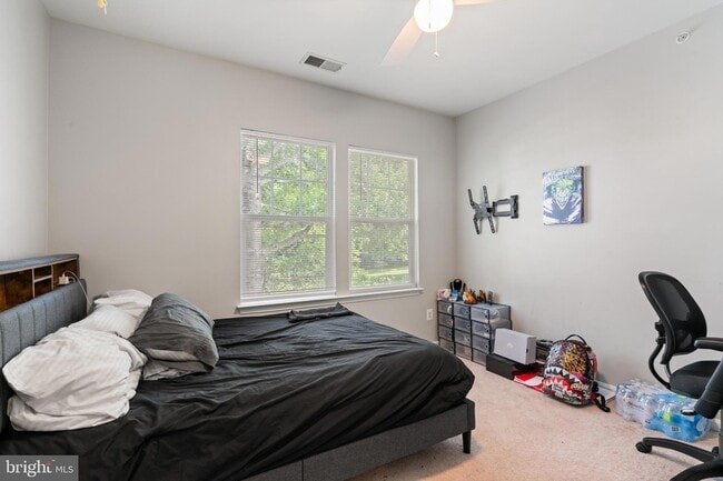 Building Photo - 14348 Sharpshinned Dr