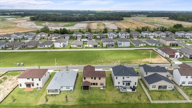 Building Photo - 12195 Stirrup Dr