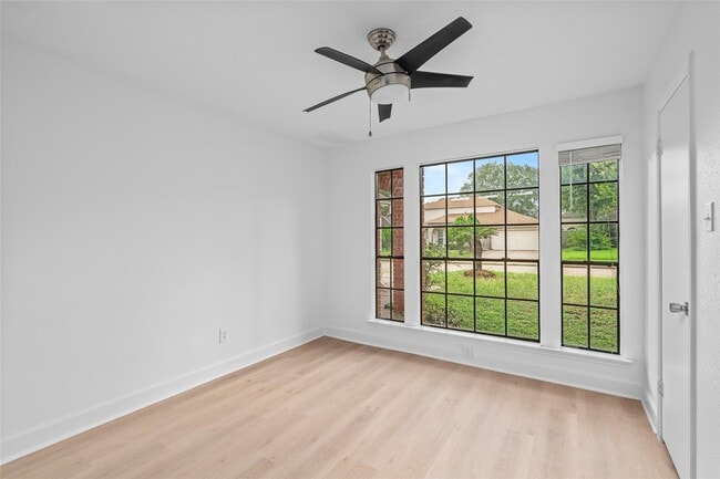 Building Photo - 22514 Round Valley Dr