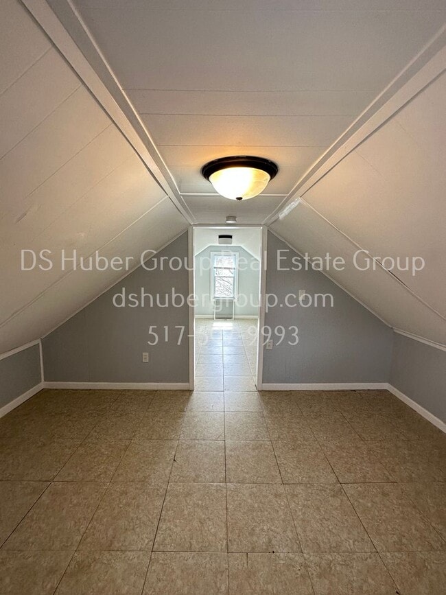 Building Photo - 4924 Christiansen Rd