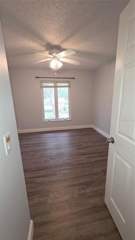 Building Photo - 12119 Sunny Glen Ln