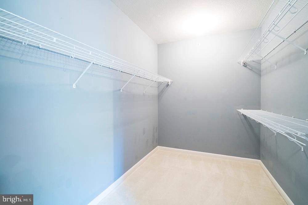 Building Photo - 1021 N Garfield St