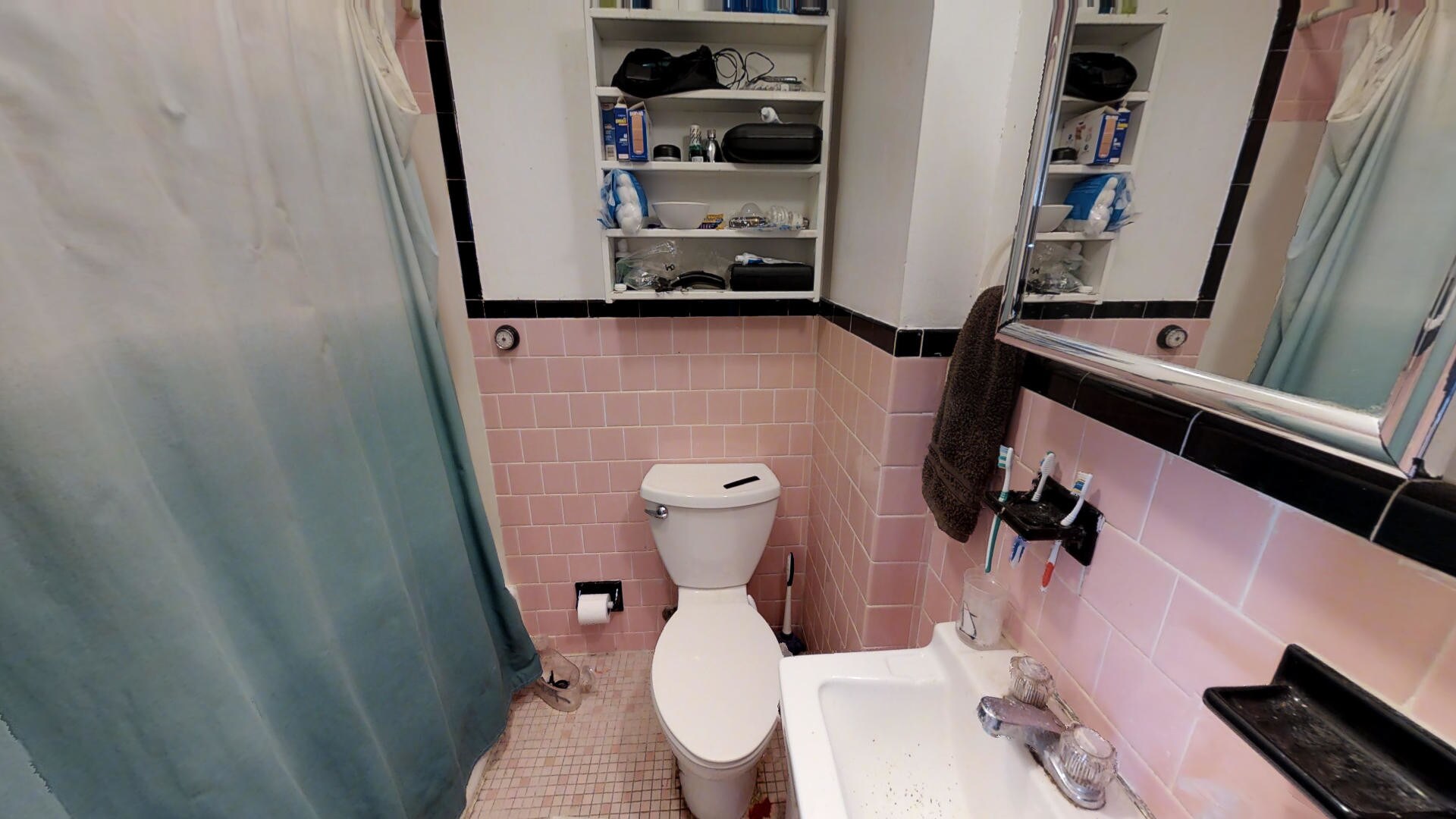 Building Photo - 256 Summer St