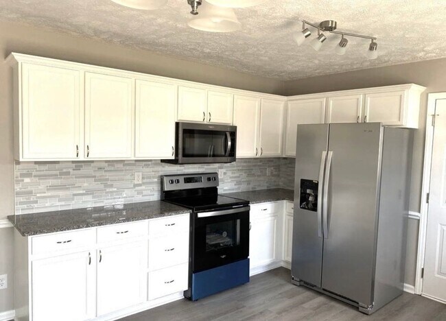 Building Photo - 3837 Meteor Dr