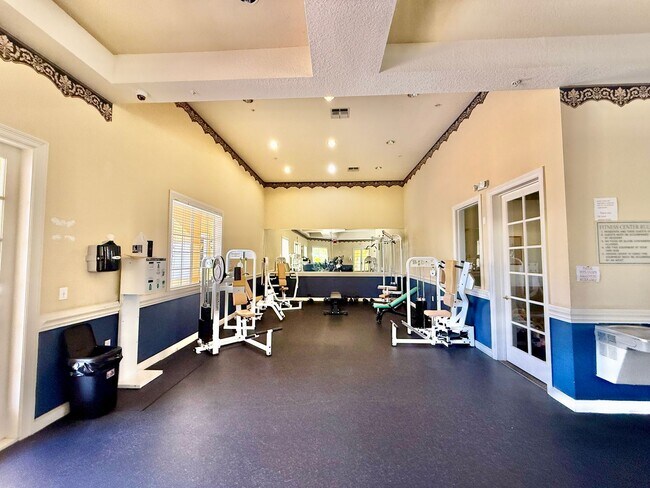 Building Photo - Immaculately updated 3/2.5 Three-Story Maitland Condo in Visconti!