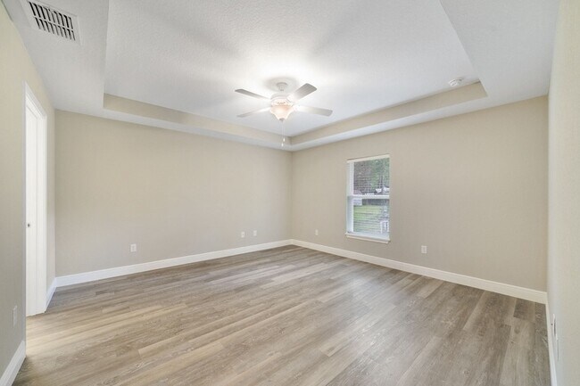Building Photo - 10 Redwood Trace Ln