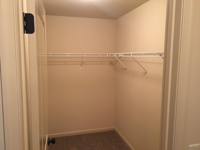 Building Photo - Beautiful 3 Bedroom Townhome in Mt. Joy