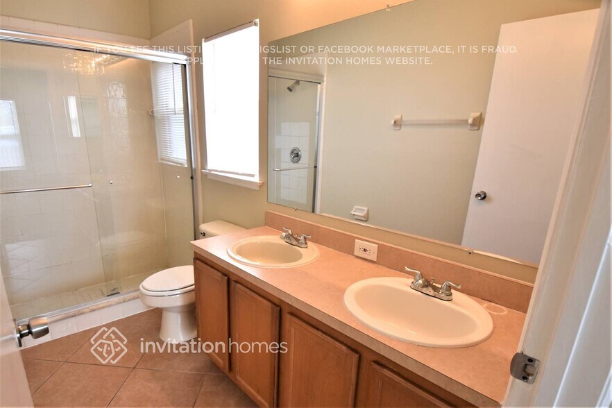 Building Photo - 1815 Meadow Pond Way