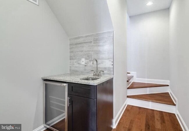 Building Photo - 1526 S Cleveland St