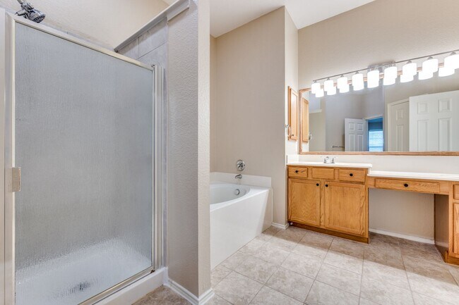 Building Photo - 1117 Red Hawk Dr