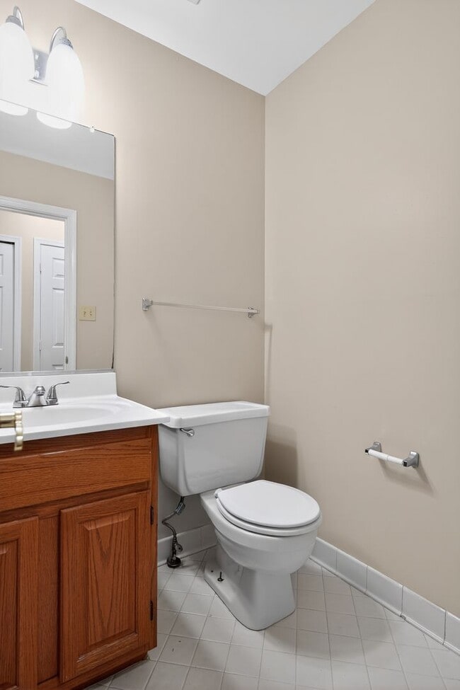 Building Photo - 3006 Freedom Ct N