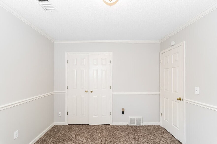 Building Photo - 8607 Brer Fox Cove