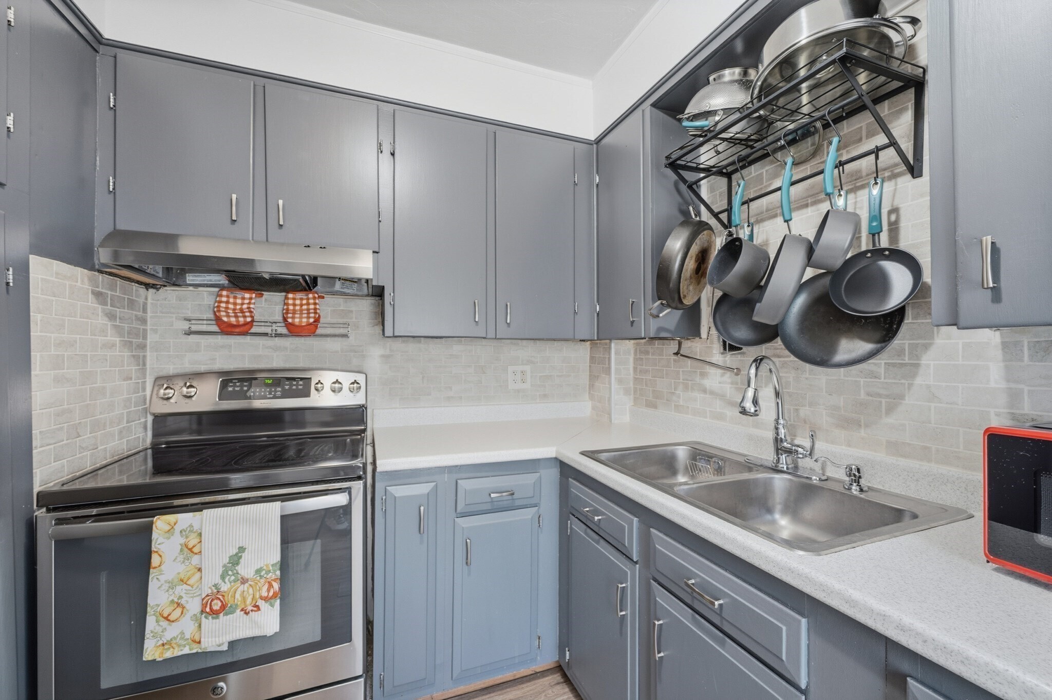 Building Photo - 5 Jenkins St