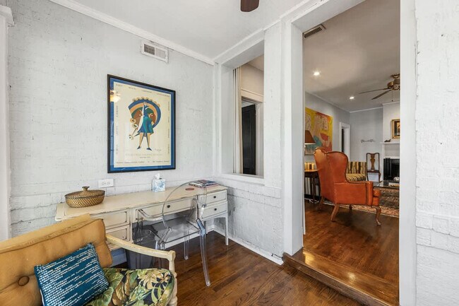 Building Photo - 500 Queens Rd