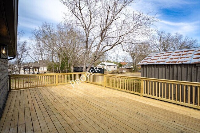 Building Photo - 8229 Patterson Rd