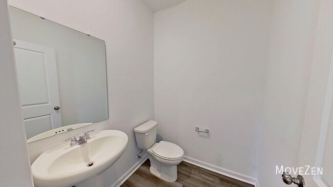 Building Photo - 828 Basswood Gln Trl