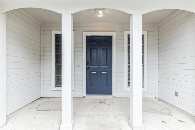 Building Photo - 313 Caladium Dr