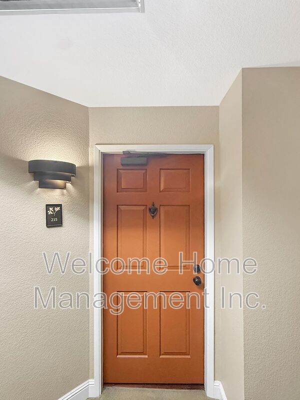 Building Photo - 2550 Oak Rd