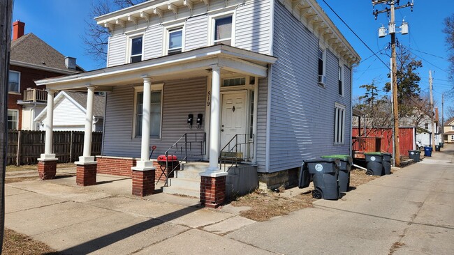 Building Photo - ds519