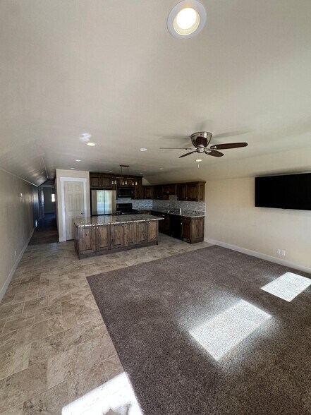Building Photo - 2907 Willow Way