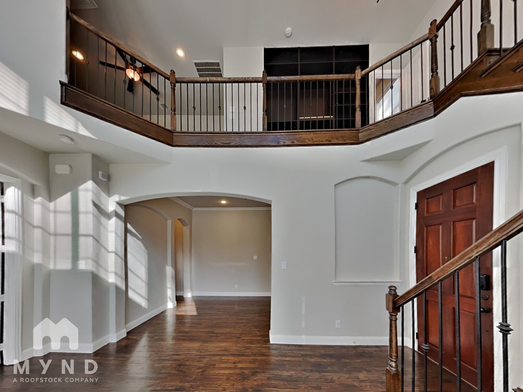 Building Photo - 868 Dartford Dr