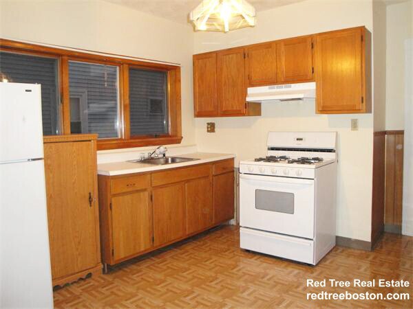 Building Photo - 39 Montfern Ave