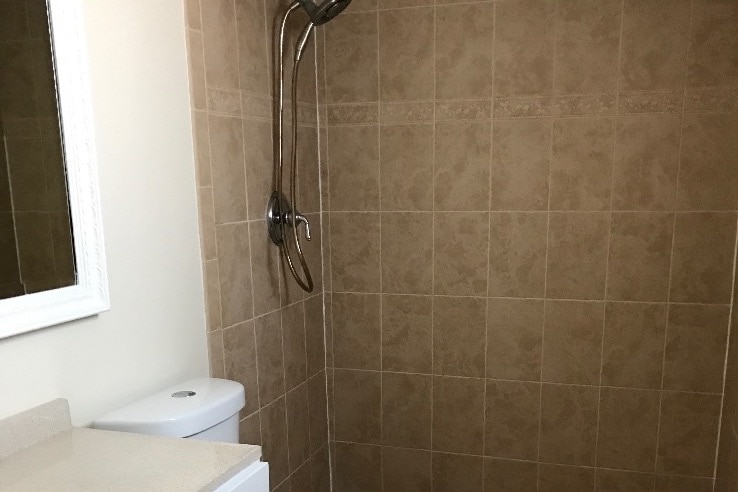Master bathroom - 2020 NE 56th St
