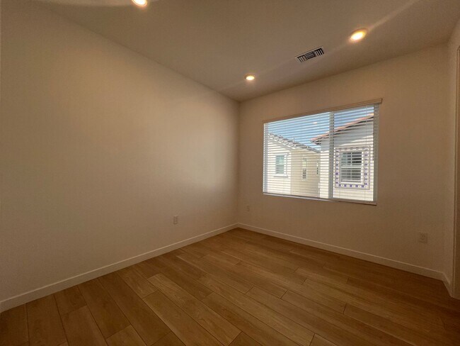 Building Photo - Brand New 4 Bed / 3.5 Bath Single-Family Home – Modern, Spacious & Energy Efficient