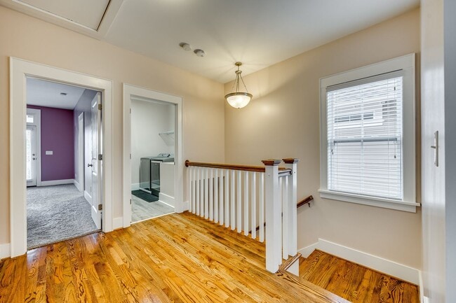 Building Photo - Gorgeous 4 bedroom 3.5 bath home in Riverwalk of Rock Hill!