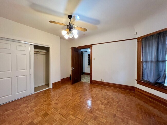 Building Photo - 543 Franklin St