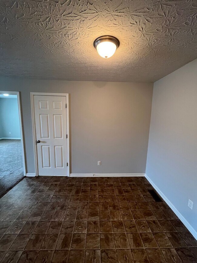 Building Photo - Upper Stone Apartments