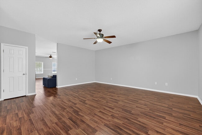 Building Photo - 112 Kildrummy Ct