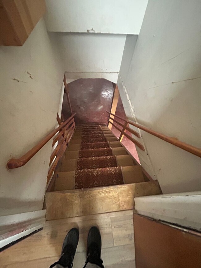 Building Photo - Bigfork Rodeo Farmhouse~ Fenced garden, greenhouse, garage, barn and shop!