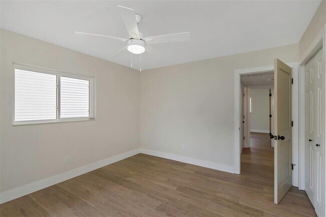 Building Photo - 245 Grove Cir N
