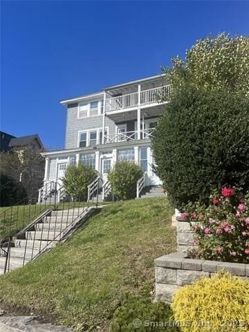 Primary Photo - 33 Seaview Ave